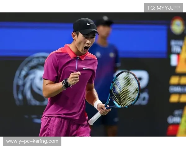 成都网球队在全国网球耐力排行榜中荣获第十名的佳绩引发关注